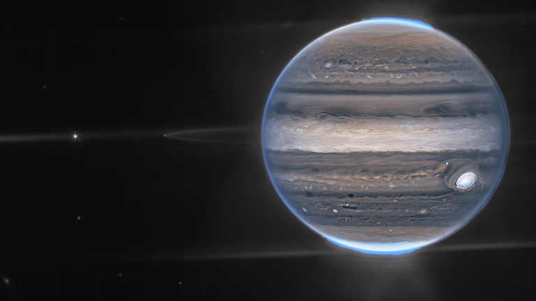 Přečtete si více ze článku NASA pořídila nové snímky Jupiteru. Ukazují bouře, polární záře i prstence