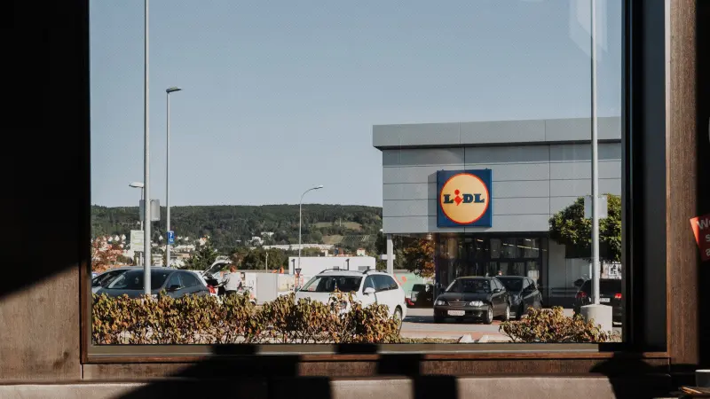 Přečtete si více ze článku Kaufland a Lidl v Česku spustí sytém zálohování PET láhví a plechovek