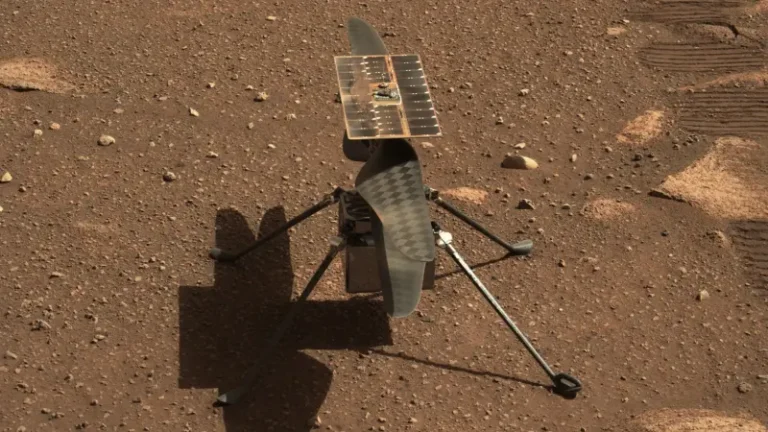 Přečtete si více ze článku NASA po 63 dnech navázala kontakt s helikoptérkou na Marsu